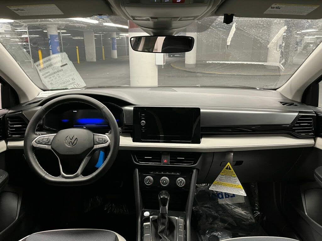 Image of 2025 Volkswagen Taos