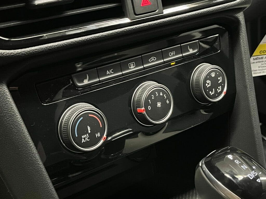 Image of 2025 Volkswagen Taos