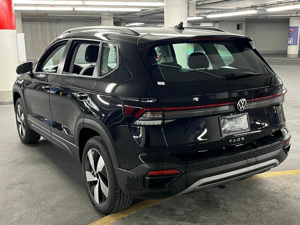 Image of 2025 Volkswagen Taos