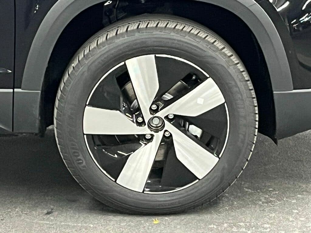 Image of 2025 Volkswagen Taos