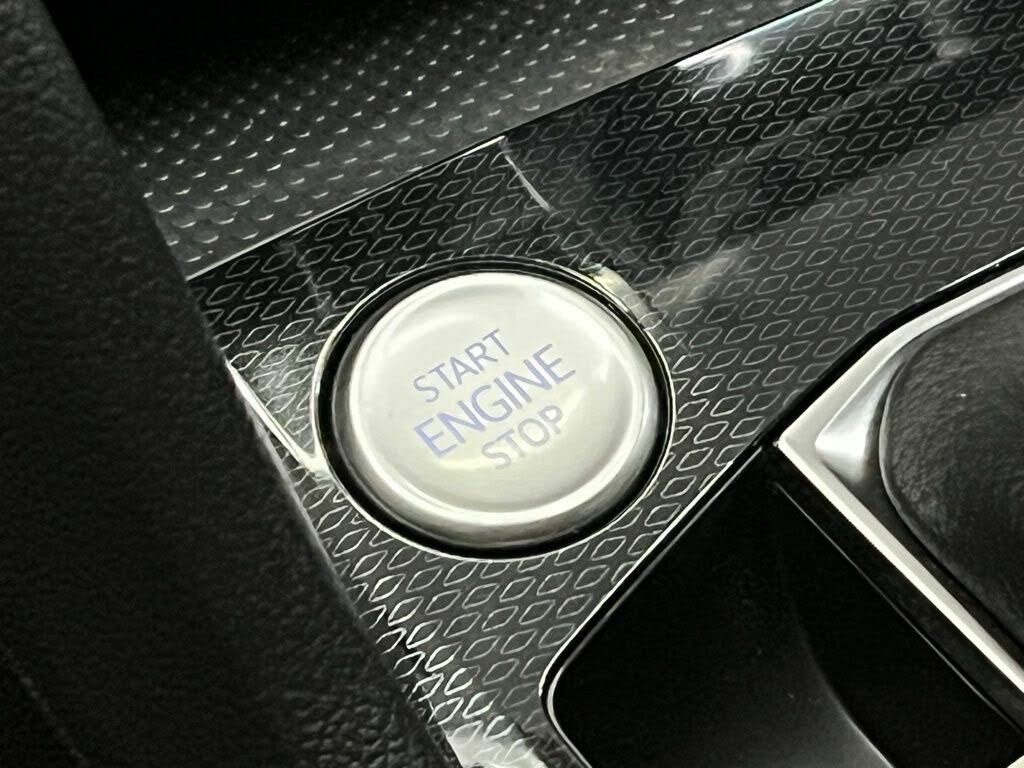 Image of 2025 Volkswagen Taos