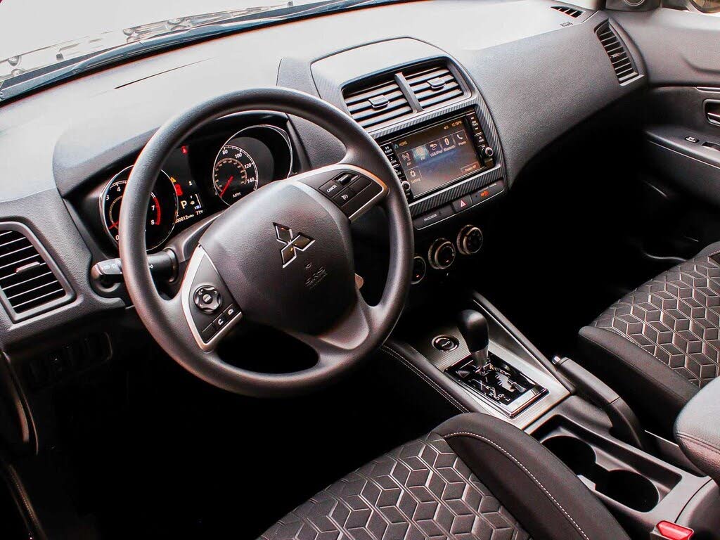 Image of 2024 Mitsubishi Outlander Sport