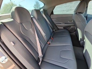 Hyundai Elantra Hybrid