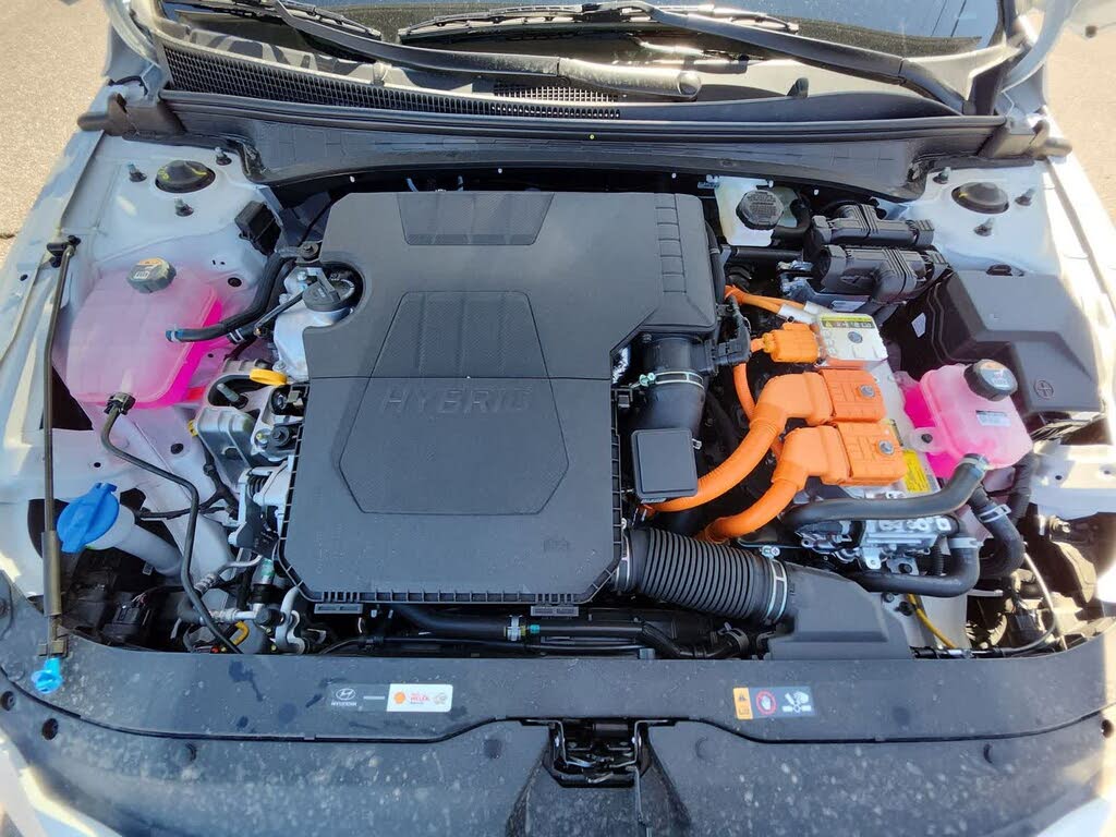 Hyundai Elantra Hybrid