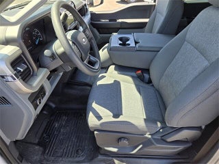 Ford F-350 Super Duty Chassis