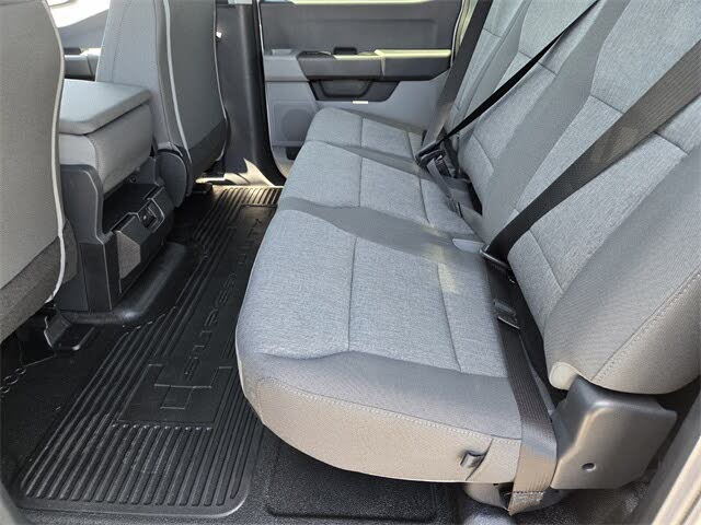 Ford F-350 Super Duty Chassis