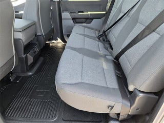 Ford F-350 Super Duty Chassis