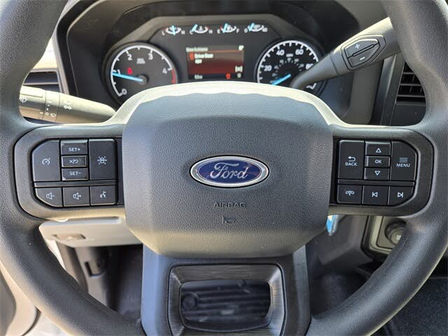 Ford F-350 Super Duty Chassis