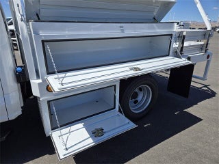 Ford F-350 Super Duty Chassis