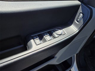 Ford F-350 Super Duty Chassis