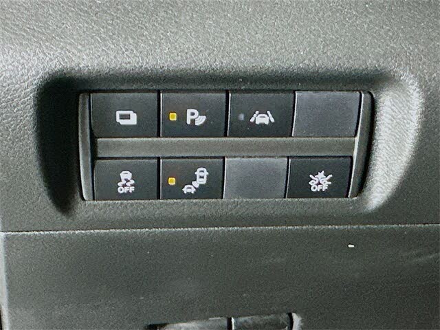 Image of 2025 Nissan Kicks Play