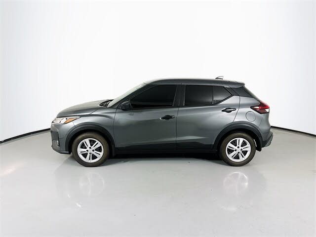 Image of 2025 Nissan Kicks Play