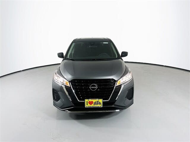 Image of 2025 Nissan Kicks Play