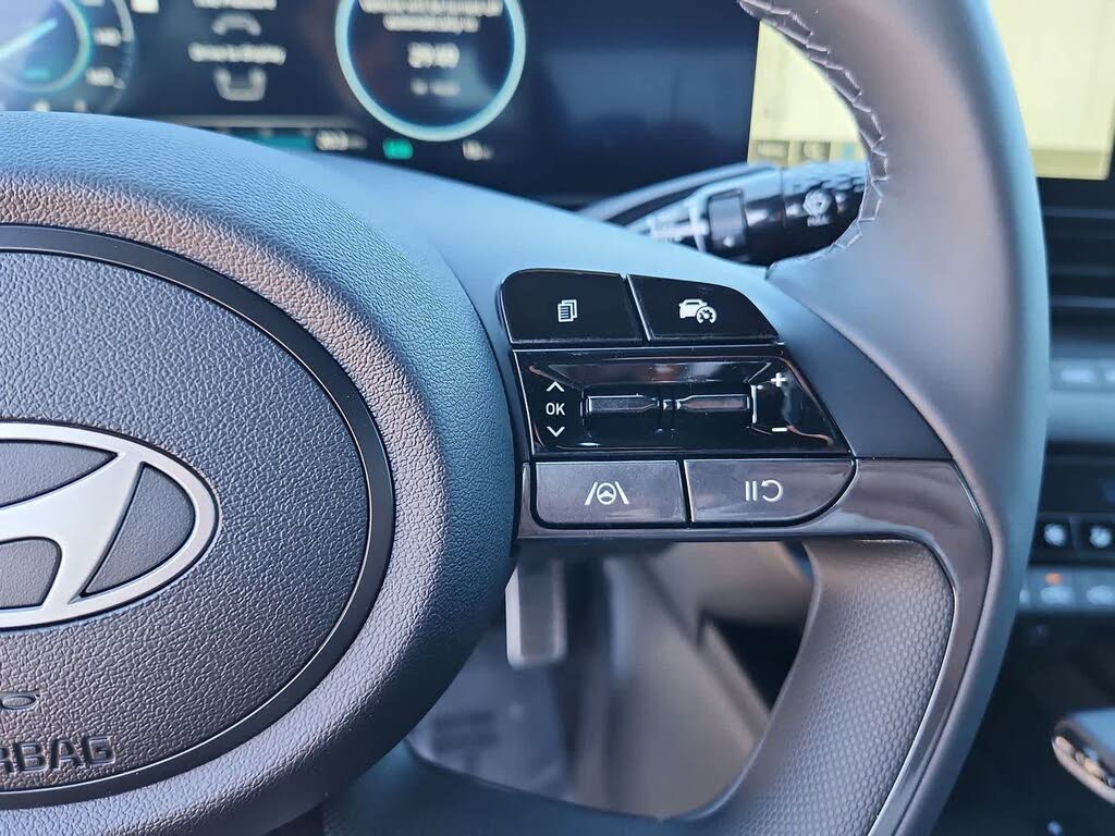 Hyundai Elantra Hybrid