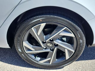 Hyundai Elantra Hybrid