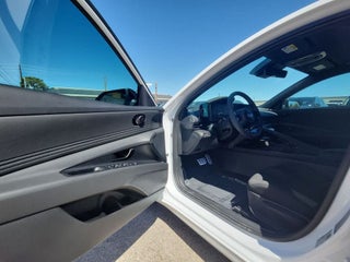 Hyundai Elantra Hybrid