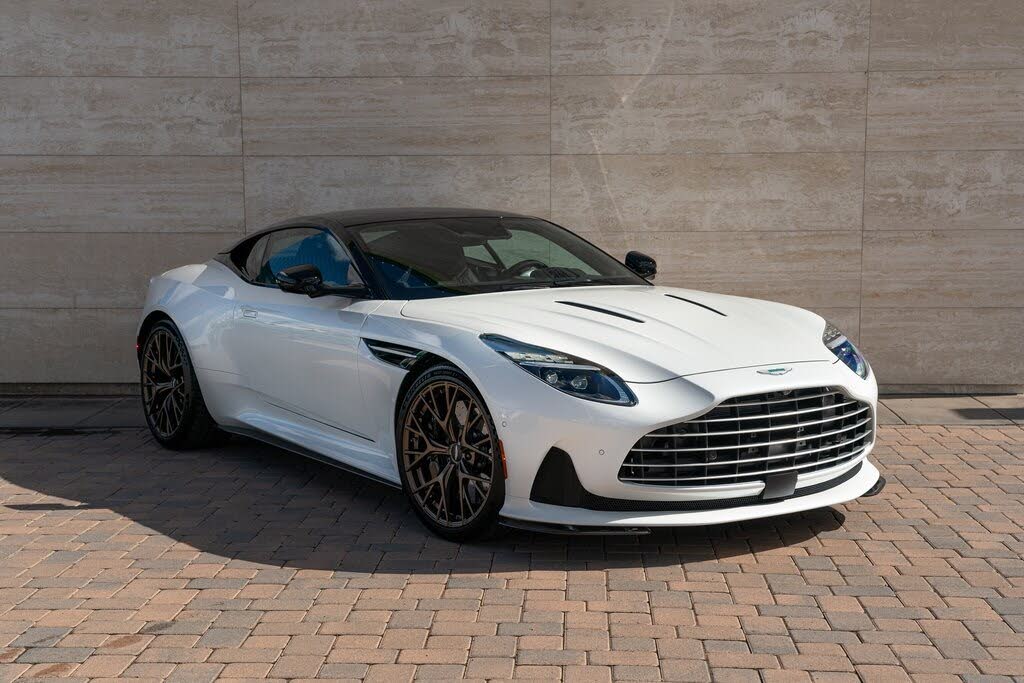 Aston Martin DB12