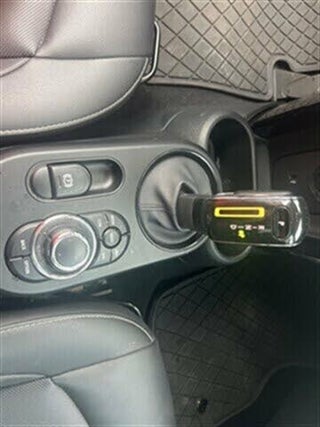 2024 MINI Hardtop 2 Door thumbnail – Doral, FL – 31