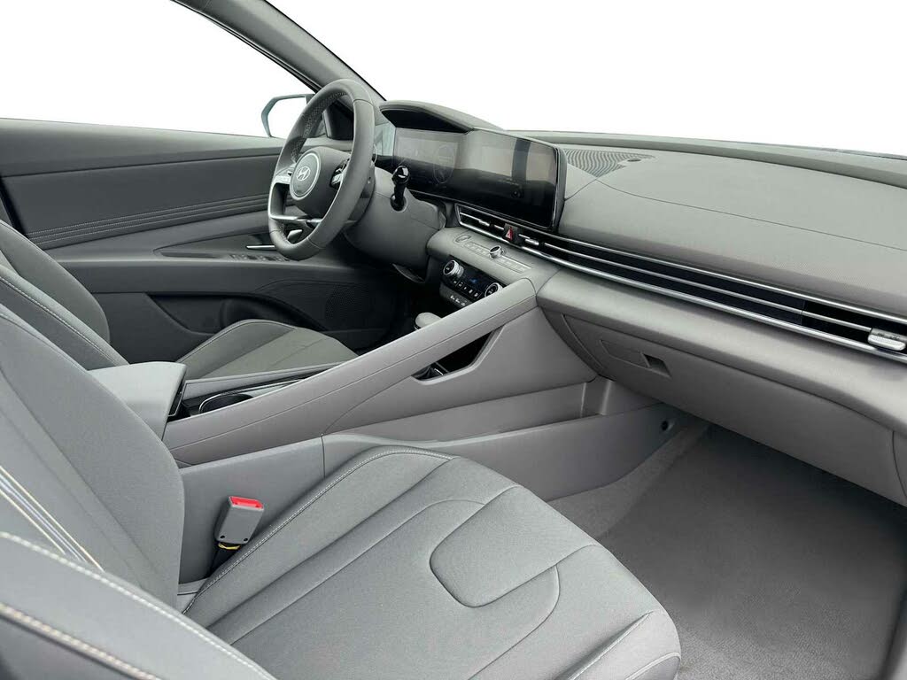 Hyundai Elantra Hybrid