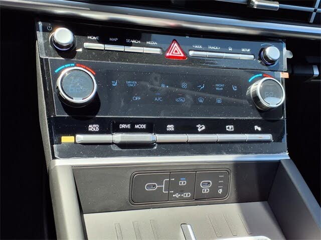 Image of 2025 Hyundai Santa Fe Hybrid