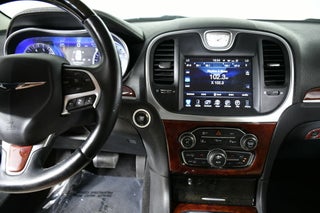 2016 Chrysler 300 thumbnail – Doral, FL – 15