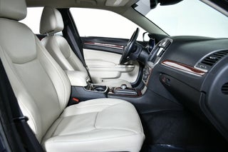 2016 Chrysler 300 thumbnail – Doral, FL – 28