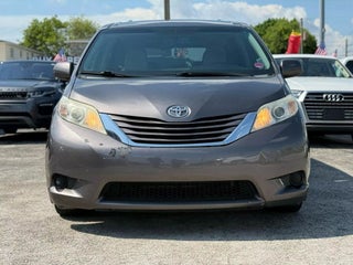 2016 Toyota Sienna thumbnail – Miami, FL – 4