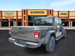 2025 Jeep Gladiator thumbnail – Miami, FL – 3