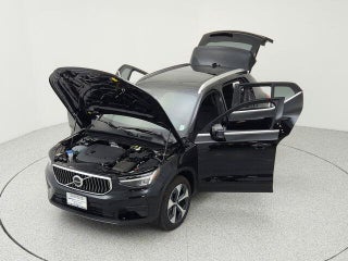 Image of 2025 Volvo XC40