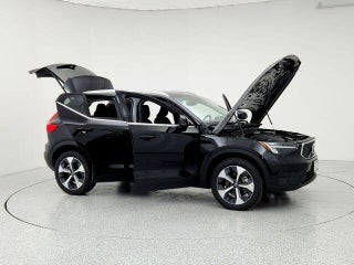 Image of 2025 Volvo XC40