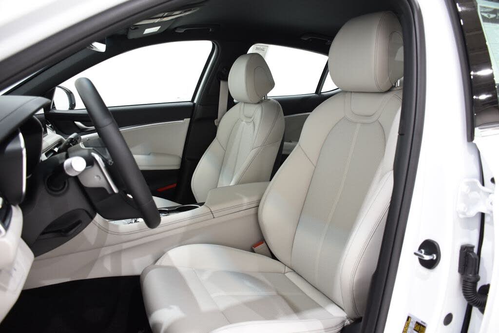 Image of 2025 Genesis G70