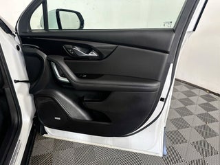 2023 Chevrolet Blazer thumbnail – Miami, FL – 32