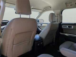 2022 Ford Explorer thumbnail – Miami Shores, FL – 12