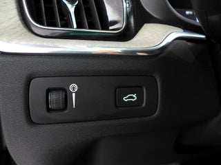 2020 Volvo XC60 thumbnail – Pompano Beach, FL – 19