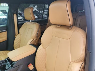 2024 Jeep Grand Cherokee L thumbnail – Delray Beach, FL – 22