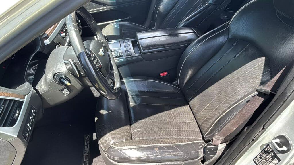 2015 Hyundai Genesis 5.0L
                                    for sale in Miami, FL – photo 8