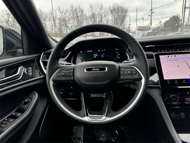 Image of 2023 Jeep Grand Cherokee