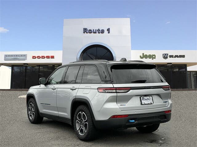 Image of 2023 Jeep Grand Cherokee
