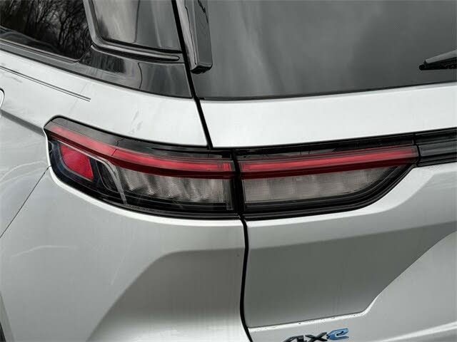 Image of 2023 Jeep Grand Cherokee