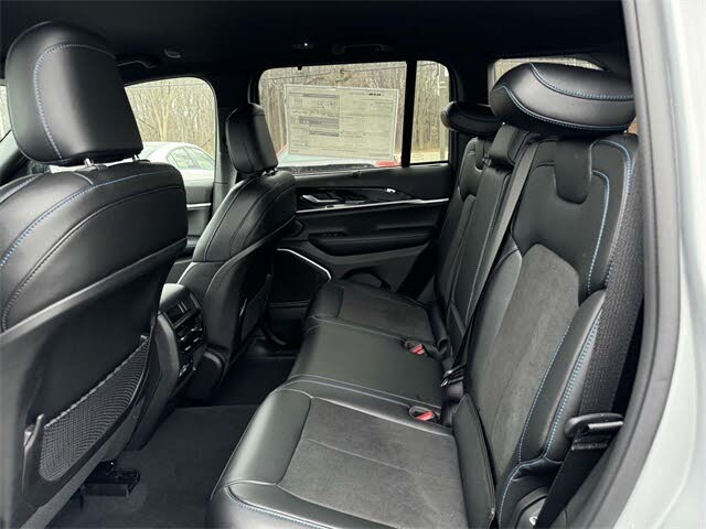 Image of 2023 Jeep Grand Cherokee
