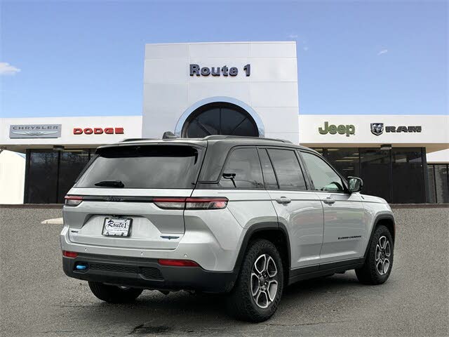 Image of 2023 Jeep Grand Cherokee