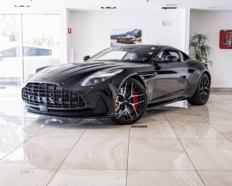Aston Martin DB12