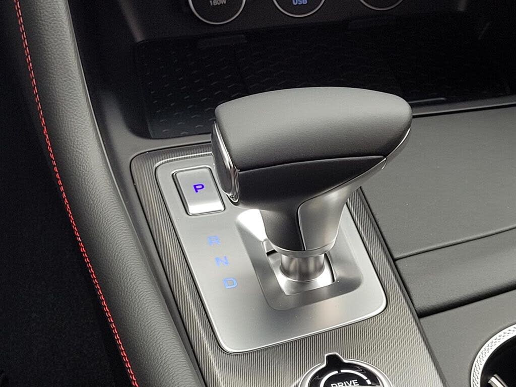 2024 Genesis G70