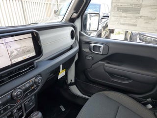 2025 Jeep Gladiator thumbnail – Miami, FL – 18