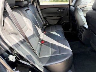 2022 Nissan Rogue thumbnail – Hollywood, FL – 15