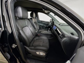 2021 Porsche Macan thumbnail – West Park, FL – 33