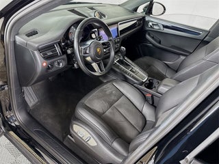 2021 Porsche Macan thumbnail – West Park, FL – 25