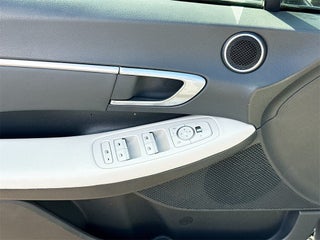 2025 Hyundai Sonata thumbnail – West Park, FL – 18