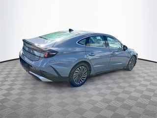 2025 Hyundai Sonata thumbnail – West Park, FL – 8
