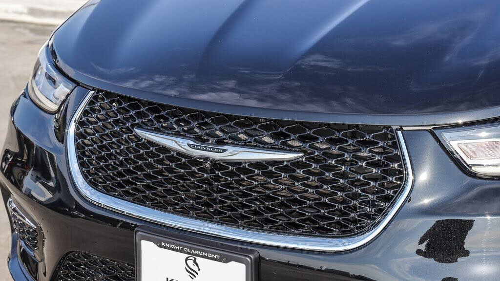 Image of 2025 Chrysler Pacifica